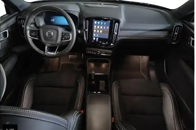 Sininen Maastoauto, Volvo XC40 – VAR-73124