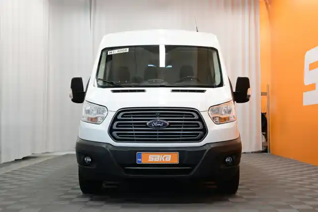 Valkoinen Pakettiauto, Ford Transit – VAR-73331