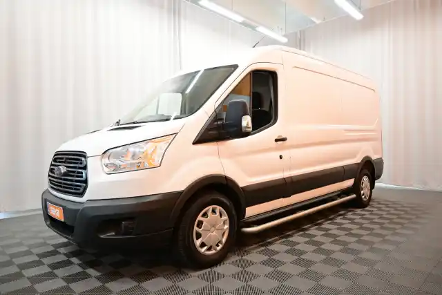 Valkoinen Pakettiauto, Ford Transit – VAR-73331