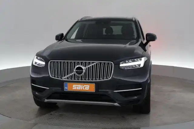 Harmaa Maastoauto, Volvo XC90 – VAR-73384