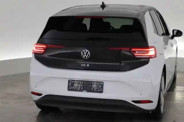 Valkoinen Viistoperä, Volkswagen ID.3 – VAR-73485