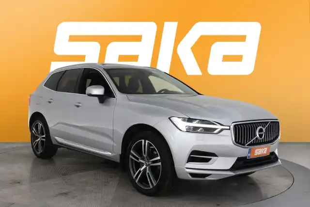 Harmaa Maastoauto, Volvo XC60 – VAR-73514