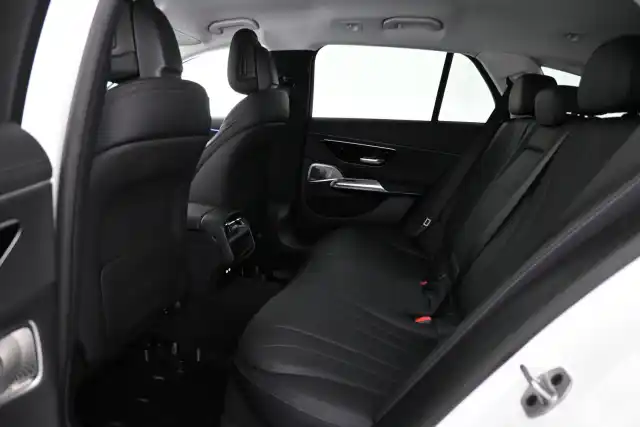 Valkoinen Farmari, Mercedes-Benz E – VAR-73575