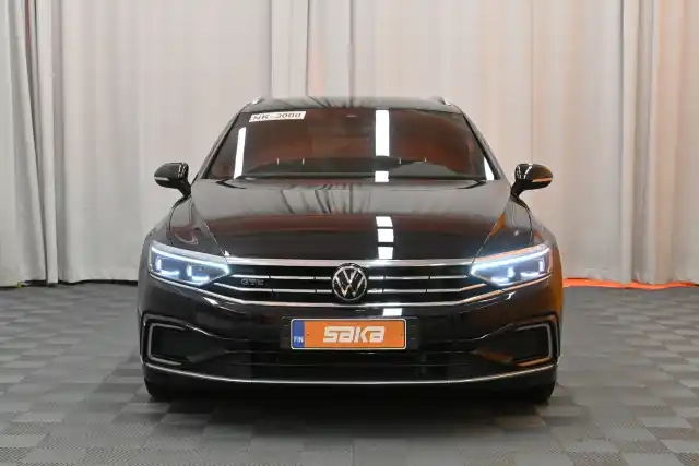 Musta Farmari, Volkswagen Passat – VAR-73999