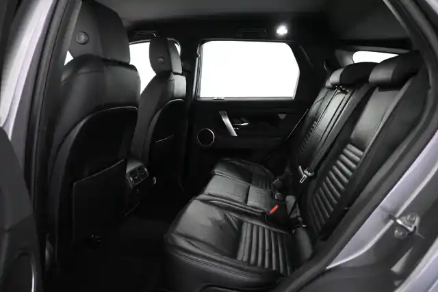 Harmaa Maastoauto, Land Rover Discovery Sport – VAR-74117