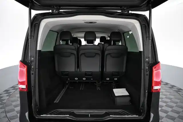 Musta Tila-auto, Mercedes-Benz EQV – VAR-74128