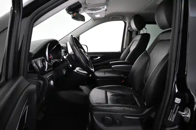 Musta Tila-auto, Mercedes-Benz EQV – VAR-74128