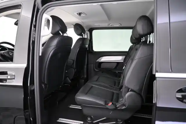 Musta Tila-auto, Mercedes-Benz EQV – VAR-74128