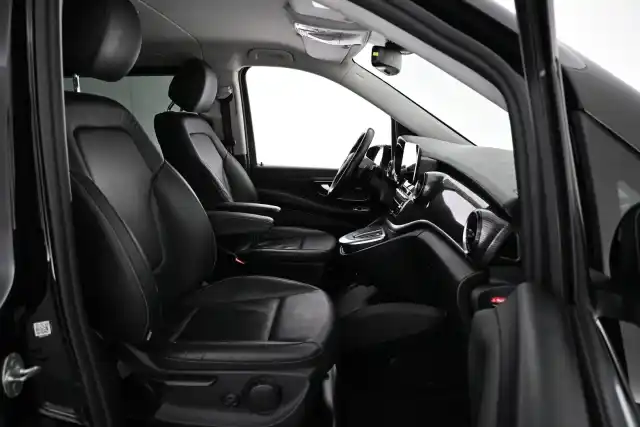 Musta Tila-auto, Mercedes-Benz EQV – VAR-74128