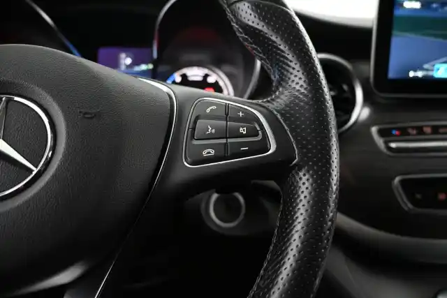 Musta Tila-auto, Mercedes-Benz EQV – VAR-74128