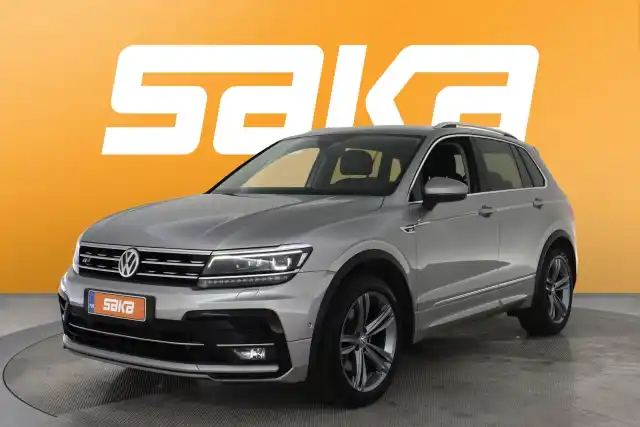 Harmaa Maastoauto, Volkswagen Tiguan – VAR-74152