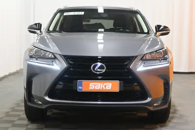 Harmaa Maastoauto, Lexus NX – VAR-74655