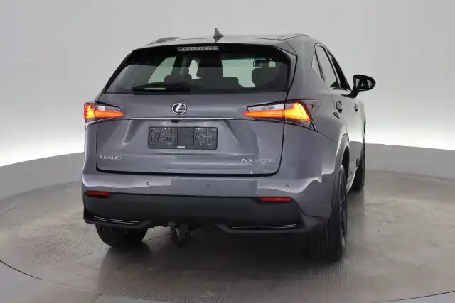 Harmaa Maastoauto, Lexus NX – VAR-74655