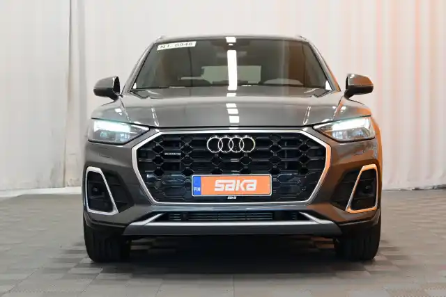 Harmaa Maastoauto, Audi Q5 – VAR-74777