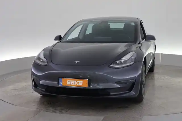 Harmaa Sedan, Tesla Model 3 – VAR-74860