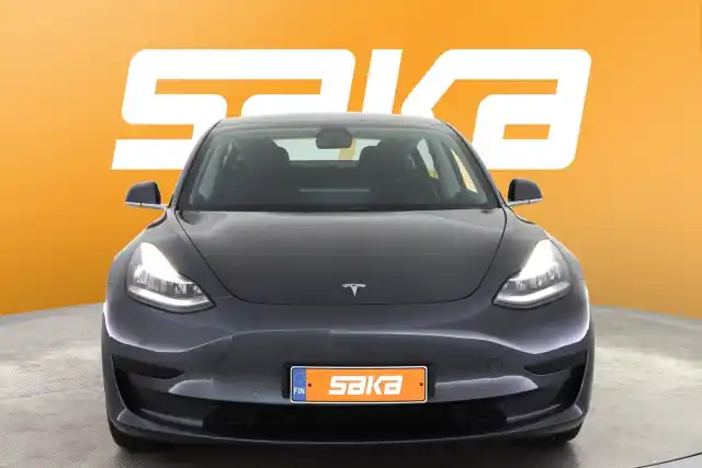 Harmaa Sedan, Tesla Model 3 – VAR-75057