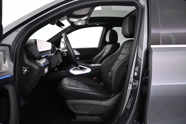 Harmaa Maastoauto, Mercedes-Benz GLE – VAR-75509