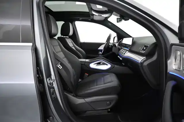 Harmaa Maastoauto, Mercedes-Benz GLE – VAR-75509
