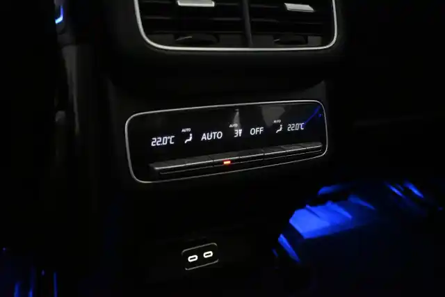 Harmaa Maastoauto, Mercedes-Benz GLE – VAR-75509