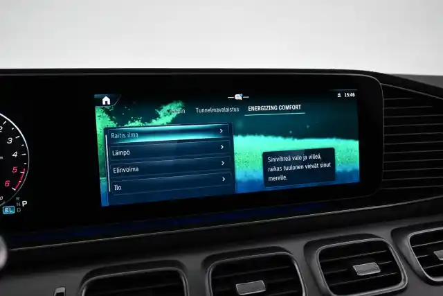 Harmaa Maastoauto, Mercedes-Benz GLE – VAR-75509