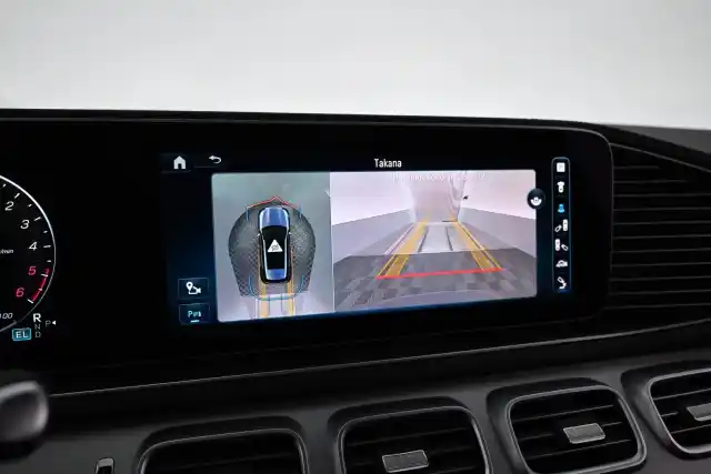 Harmaa Maastoauto, Mercedes-Benz GLE – VAR-75509