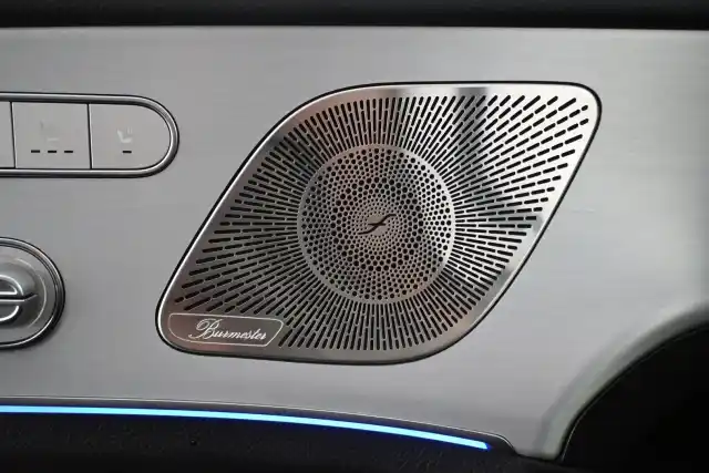 Harmaa Maastoauto, Mercedes-Benz GLE – VAR-75509