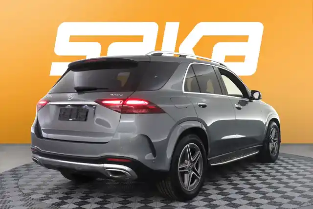 Harmaa Maastoauto, Mercedes-Benz GLE – VAR-75509
