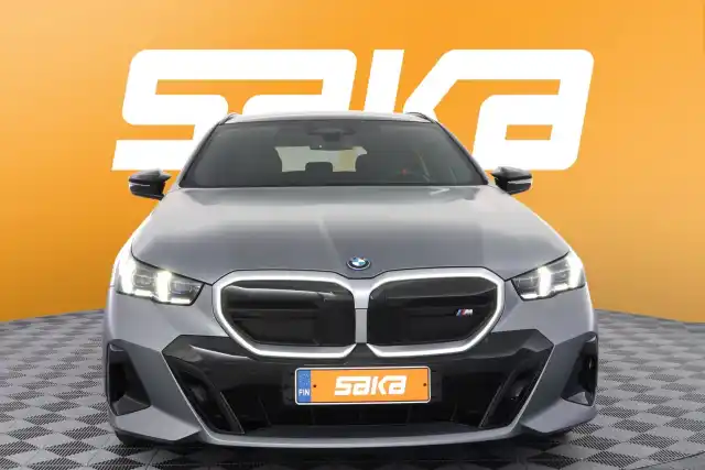 Harmaa Farmari, BMW I5 M60 – VAR-75688