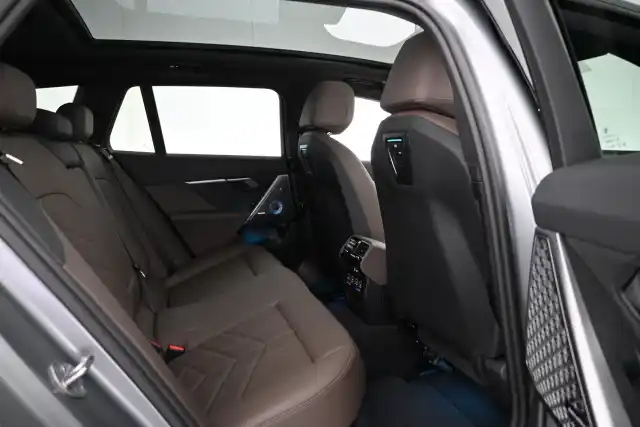 Harmaa Farmari, BMW I5 M60 – VAR-75688