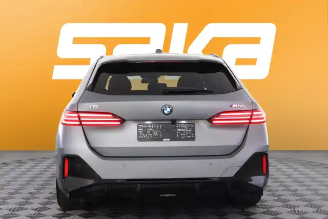 Harmaa Farmari, BMW I5 M60 – VAR-75688