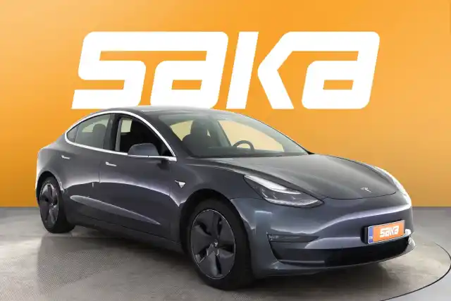 Harmaa Sedan, Tesla Model 3 – VAR-757153