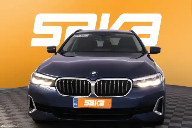 Sininen Farmari, BMW 530 – VAR-76111