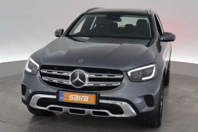 Harmaa Maastoauto, Mercedes-Benz GLC – VAR-76310