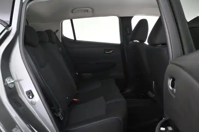 Harmaa Viistoperä, Nissan Leaf – VAR-76765
