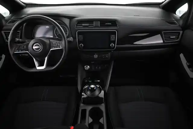 Harmaa Viistoperä, Nissan Leaf – VAR-76765