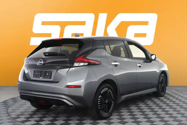 Harmaa Viistoperä, Nissan Leaf – VAR-76765