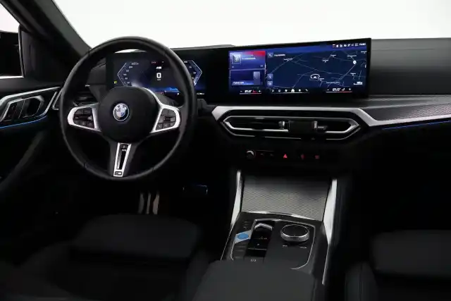 Punainen Viistoperä, BMW I4 M50 – VAR-77046