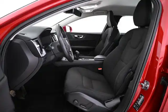 Punainen Farmari, Volvo V60 – VAR-77156