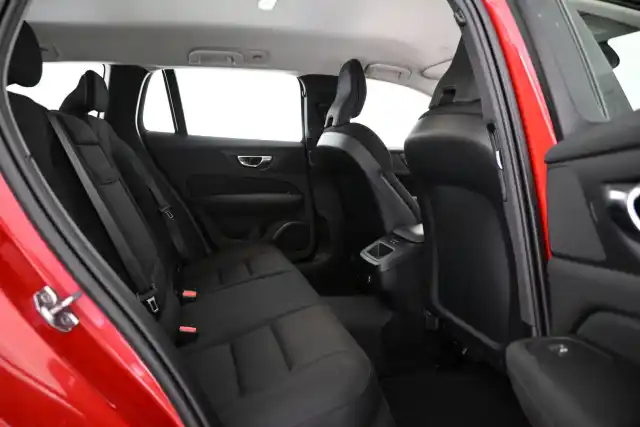 Punainen Farmari, Volvo V60 – VAR-77156