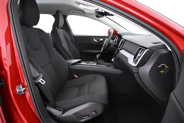 Punainen Farmari, Volvo V60 – VAR-77156