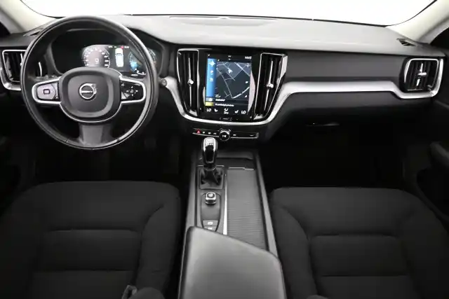 Punainen Farmari, Volvo V60 – VAR-77156