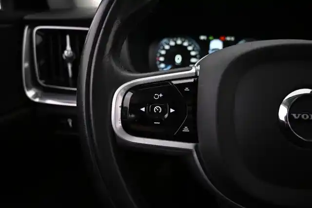 Punainen Farmari, Volvo V60 – VAR-77156