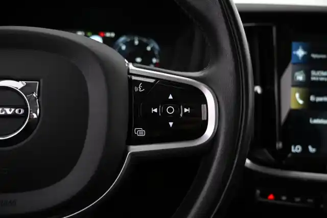 Punainen Farmari, Volvo V60 – VAR-77156