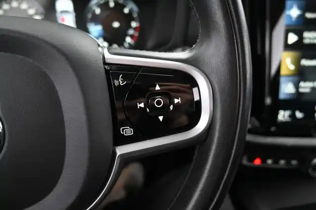 Punainen Farmari, Volvo V60 – VAR-77156