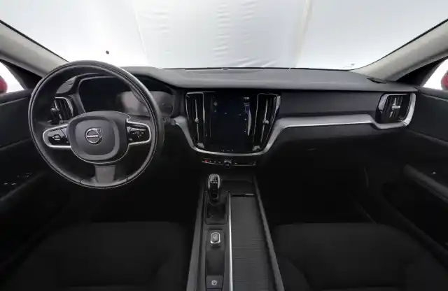 Punainen Farmari, Volvo V60 – VAR-77156
