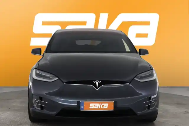 Harmaa Maastoauto, Tesla Model X – VAR-77222