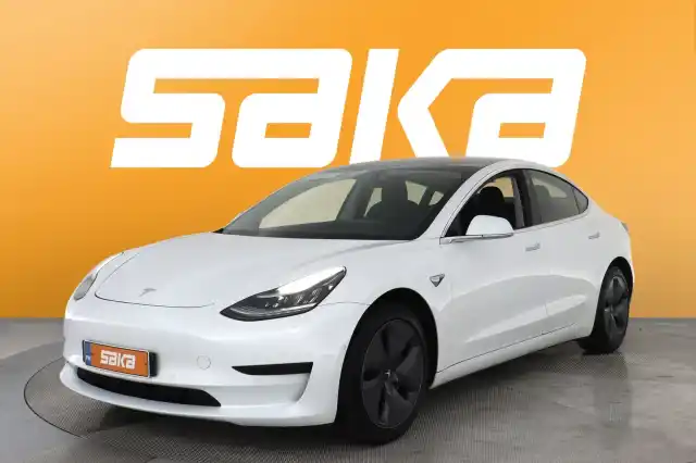 Valkoinen Sedan, Tesla Model 3 – VAR-77223