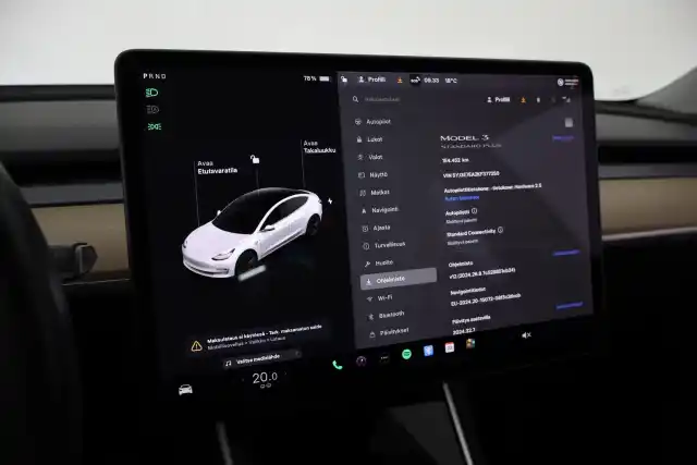 Valkoinen Sedan, Tesla Model 3 – VAR-77250