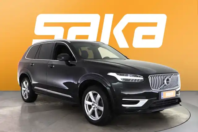 Musta Maastoauto, Volvo XC90 – VAR-77347