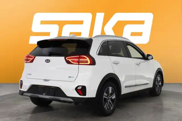 Valkoinen Maastoauto, Kia NIRO – VAR-77499